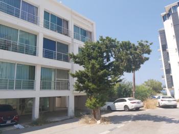 KKTC GİRNE MERKEZDE LES AMBASSADEURS HOTELE VE DENİZE YAKIN SATILIK 1+1 EŞYALI DAİRE
