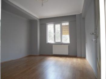 ÇORLUDA 2+1 GİRİŞ KAT KİRALIK DAİRE 