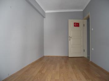 ÇORLUDA 2+1 GİRİŞ KAT KİRALIK DAİRE 