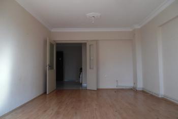 RESMİ KURUMLARA YAKIN 3+1 KİRALIK DAİRE 