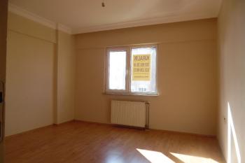 RESMİ KURUMLARA YAKIN 3+1 KİRALIK DAİRE 