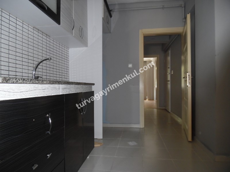 ÇORLUDA 2+1 GİRİŞ KAT KİRALIK DAİRE 