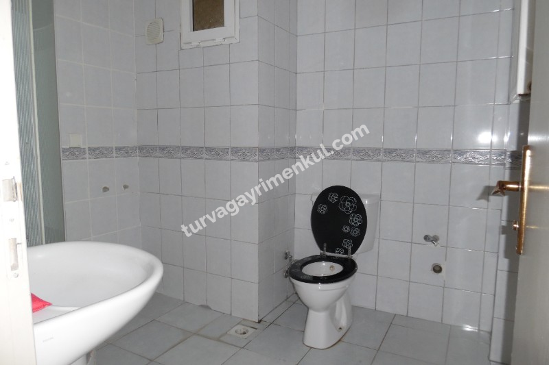 RESMİ KURUMLARA YAKIN 3+1 KİRALIK DAİRE 