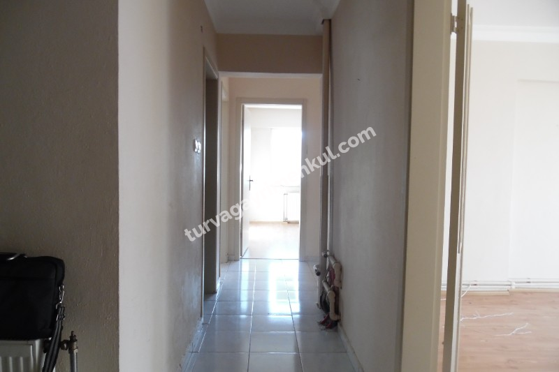 RESMİ KURUMLARA YAKIN 3+1 KİRALIK DAİRE 