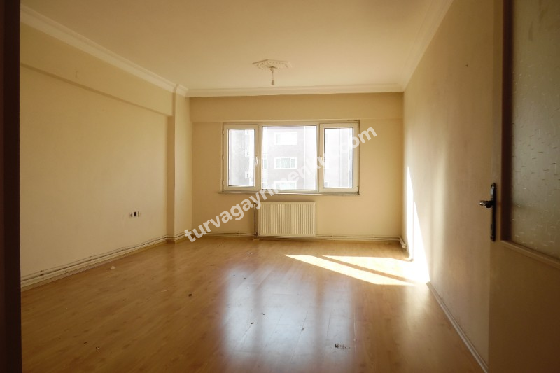 RESMİ KURUMLARA YAKIN 3+1 KİRALIK DAİRE 