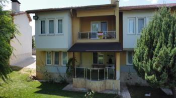 * AFYON ÜÇOK EMLAKTAN İHSANİYE GAZLIGÖLDE 3+1 135M² SATILIK TERMAL HAVUZLU VİLLA *