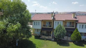 * AFYON ÜÇOK EMLAKTAN İHSANİYE GAZLIGÖLDE 3+1 135M² SATILIK TERMAL HAVUZLU VİLLA *
