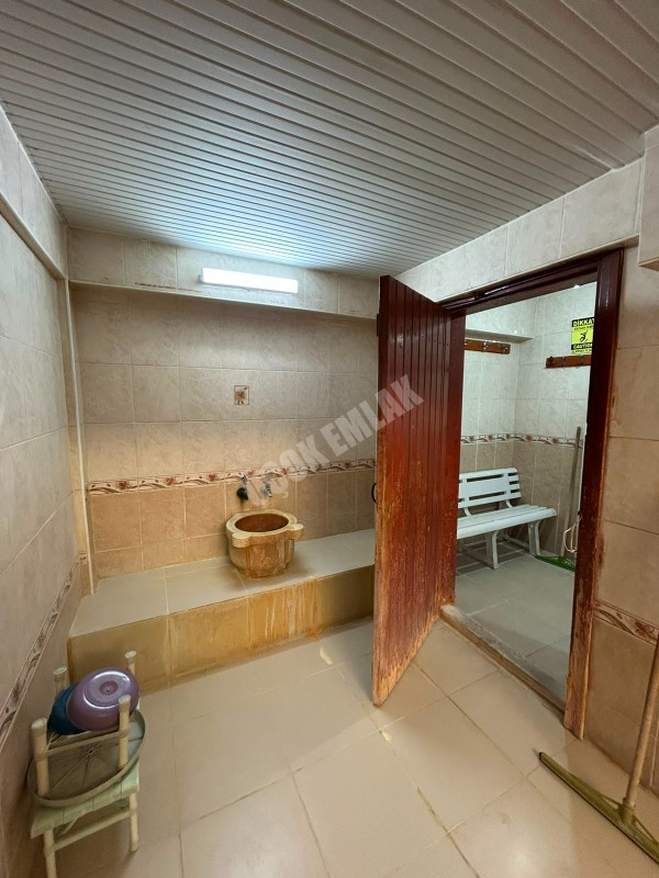 * AFYON ÜÇOK EMLAKTAN İHSANİYE GAZLIGÖLDE 3+1 135M² SATILIK TERMAL HAVUZLU VİLLA *