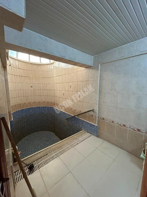 * AFYON ÜÇOK EMLAKTAN İHSANİYE GAZLIGÖLDE 3+1 135M² SATILIK TERMAL HAVUZLU VİLLA *