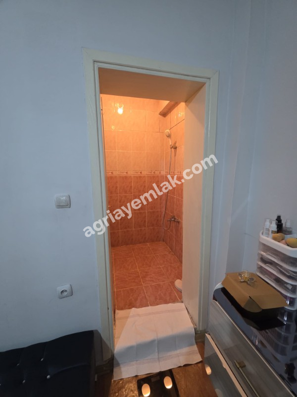 FIRAT MAHALLESİ ATALAY CADDESİ’NDE SATILIK 2+1 BÜYÜKLÜĞÜNDE 1+1 FIRSAT DAİRE