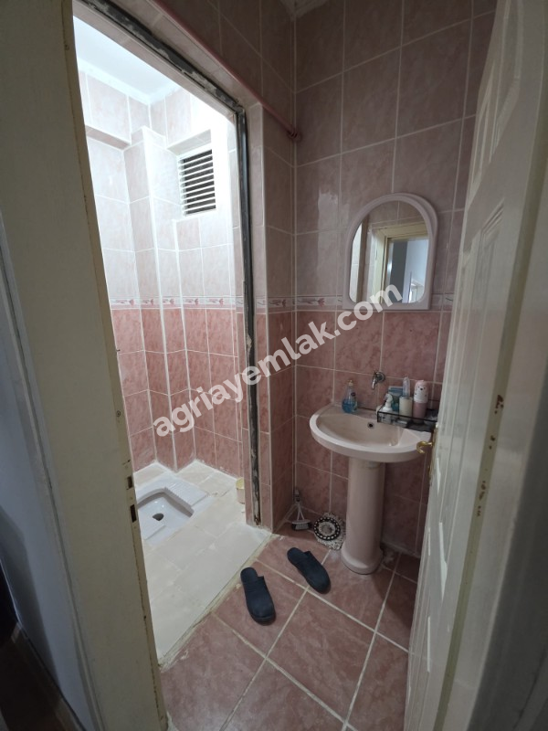 FIRAT MAHALLESİ ATALAY CADDESİ’NDE SATILIK 2+1 BÜYÜKLÜĞÜNDE 1+1 FIRSAT DAİRE