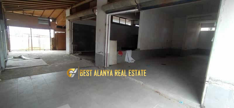 ALANYA ÇIPLAKLI KAVŞAĞINDA SATILIK 150 M² HAZIR KİRACILI MÜSTAKİL GİRİŞLİ TİCARİ DÜKKAN