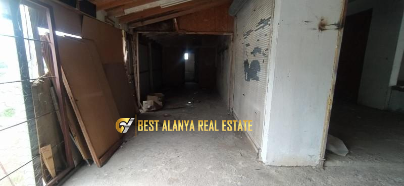 ALANYA ÇIPLAKLI KAVŞAĞINDA SATILIK 150 M² HAZIR KİRACILI MÜSTAKİL GİRİŞLİ TİCARİ DÜKKAN