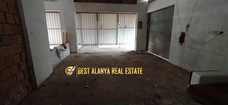 ALANYA ÇIPLAKLI KAVŞAĞINDA SATILIK 150 M² HAZIR KİRACILI MÜSTAKİL GİRİŞLİ TİCARİ DÜKKAN