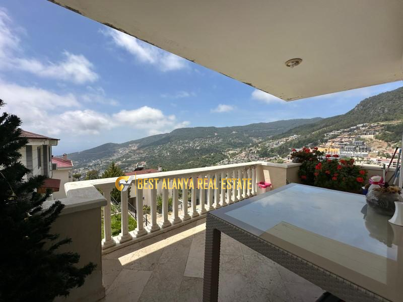 ALANYA BEKTAŞ'TA SATILIK DENİZ MANZARALI GENİŞ 3+1 AMERİKAN MUTFAK DAİRE
