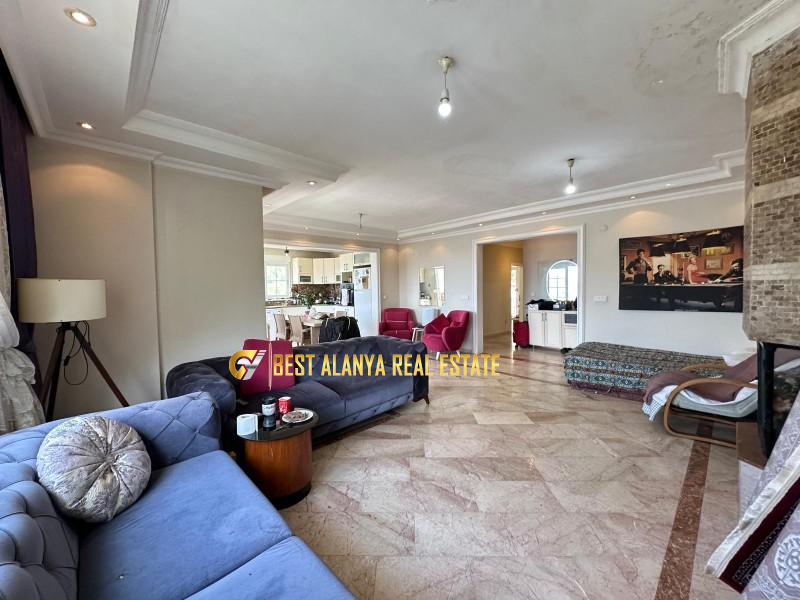 ALANYA BEKTAŞ'TA SATILIK DENİZ MANZARALI GENİŞ 3+1 AMERİKAN MUTFAK DAİRE