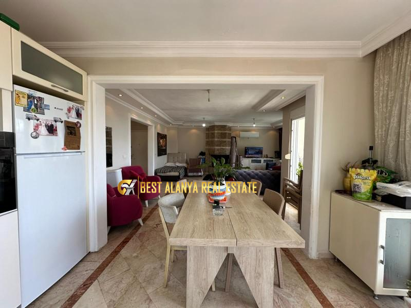 ALANYA BEKTAŞ'TA SATILIK DENİZ MANZARALI GENİŞ 3+1 AMERİKAN MUTFAK DAİRE