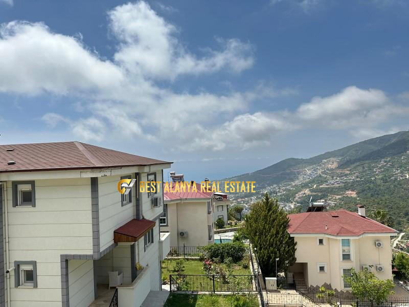 ALANYA BEKTAŞ'TA SATILIK DENİZ MANZARALI GENİŞ 3+1 AMERİKAN MUTFAK DAİRE