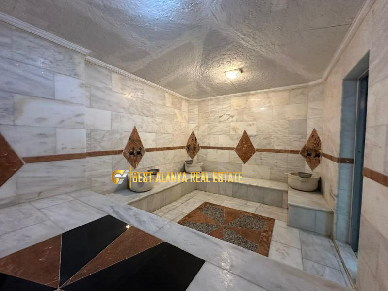ALANYA MERKEZDE SATILIK DENİZE SIFIR LÜKS TADİLATLI 3+1 AYRI MUTFAK 165 M² DAİRE