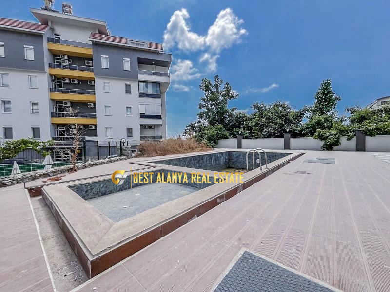 ALANYA ÇIPLAKLI MAHALLESİ'NDE SATILIK SIFIR GENİŞ 1+1 DAİRE