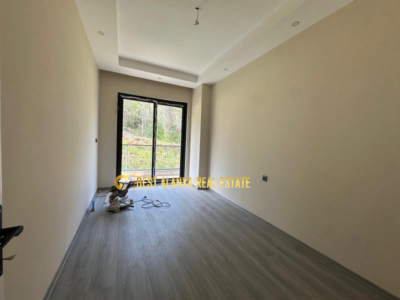 ALANYA ÇIPLAKLI'DA SATILIK FULL AKTİVİTELİ SİTE İÇERİSİNDE SIFIR 1+1 AMERİKAN MUTFAK DAİRE