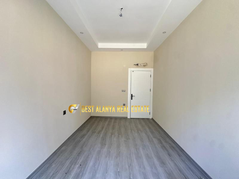 ALANYA ÇIPLAKLI'DA SATILIK FULL AKTİVİTELİ SİTE İÇERİSİNDE SIFIR 1+1 AMERİKAN MUTFAK DAİRE