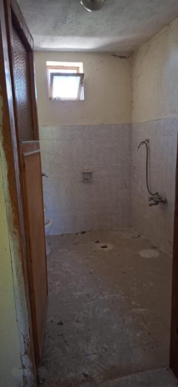 AFYON ÜÇOK EMLAKTAN İHSANİYE KAYIHAN TÜRBE MEVKİNDE 715M² KELEPİR EV