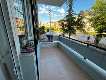 AFYON ÜÇOK EMLAKTAN MAREŞAL FEVZİ ÇAKMAK MAH 2+1 95M² TEMİZ BAKIMLI SATILIK DAİRE 