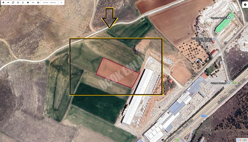 AFYON ÜÇOK EMLAKTAN SUSUZ - SAKARYA MEVKİNDE 5.967M² SATILIK TARLA 