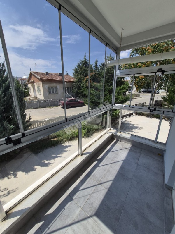 AFYON ÜÇOK EMLAKTAN MAREŞAL F ÇAKMAK MAH KİRALIK LÜX 3+1 GENİŞ BAKIMLI DAİRE