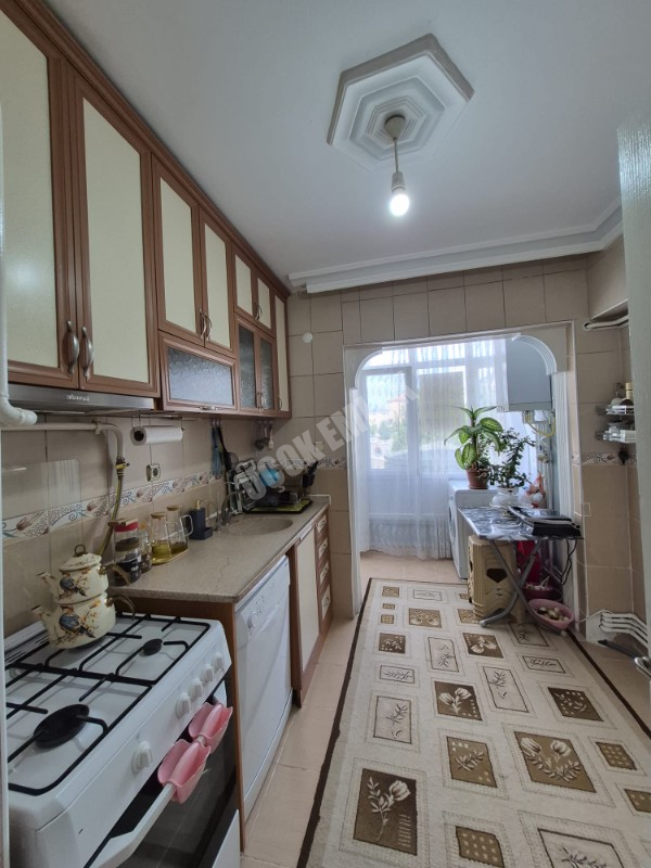AFYON ÜÇOK EMLAKTAN MAREŞAL FEVZİ ÇAKMAK MAH 2+1 95M² TEMİZ BAKIMLI SATILIK DAİRE 