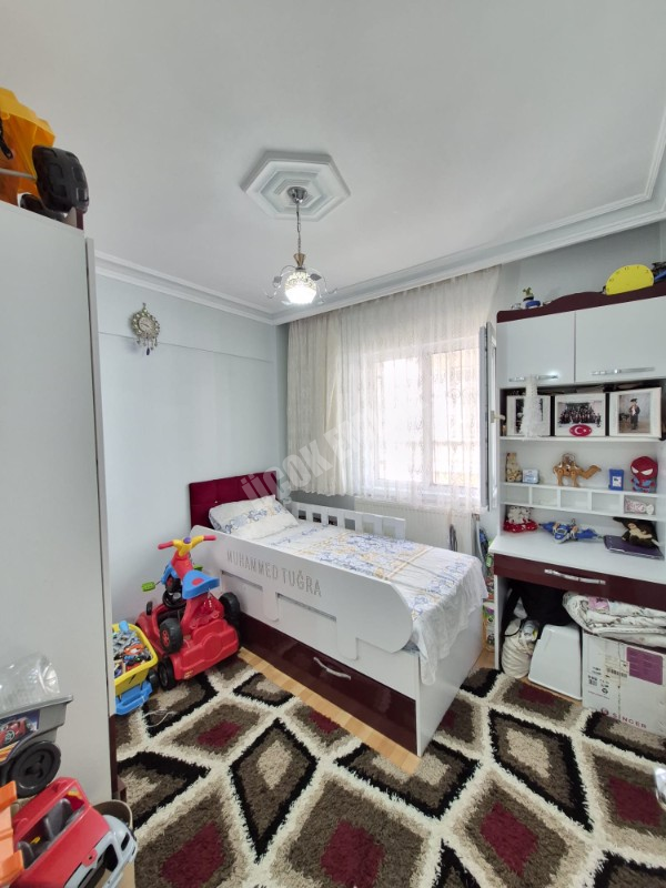 AFYON ÜÇOK EMLAKTAN MAREŞAL FEVZİ ÇAKMAK MAH 2+1 95M² TEMİZ BAKIMLI SATILIK DAİRE 
