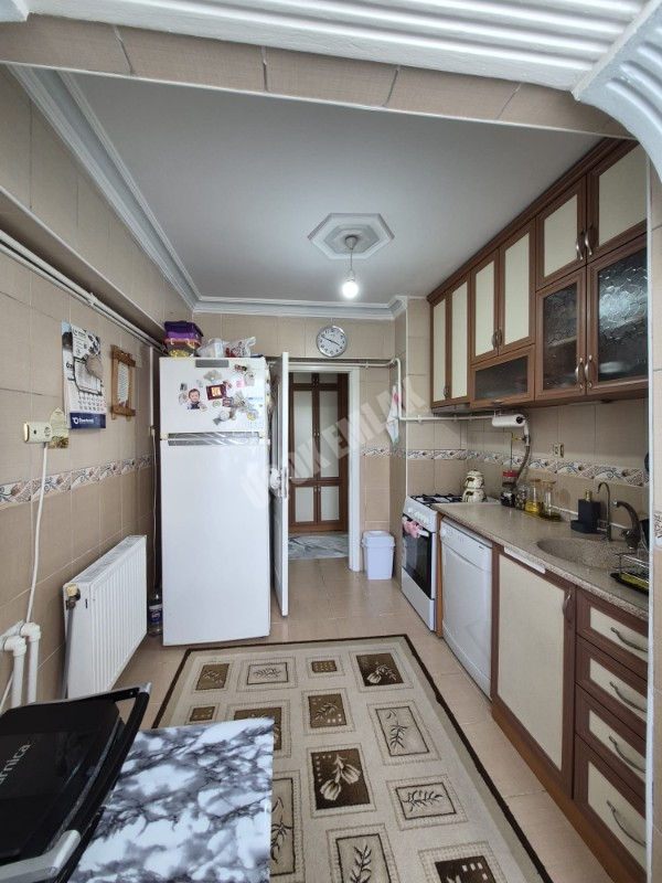 AFYON ÜÇOK EMLAKTAN MAREŞAL FEVZİ ÇAKMAK MAH 2+1 95M² TEMİZ BAKIMLI SATILIK DAİRE 