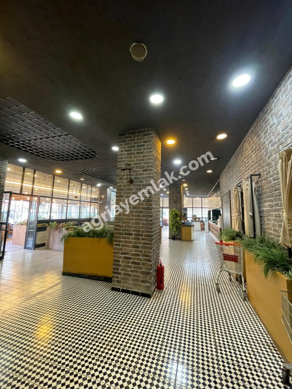 Devlet Hastane Yolu Üzeri Satılık 1500 m² Ticari Mülk