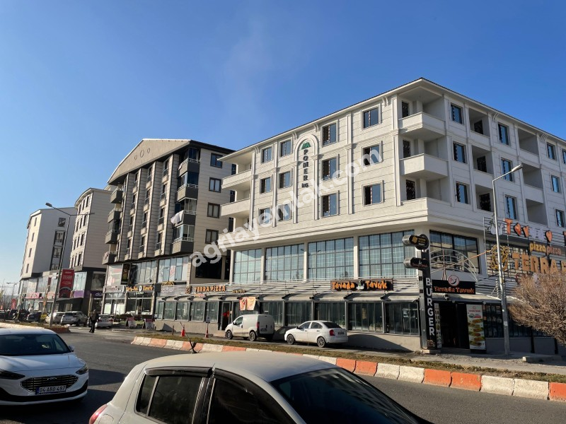 Devlet Hastane Yolu Üzeri Satılık 1500 m² Ticari Mülk