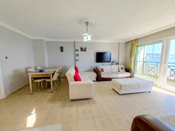 Akbük Sultan Homes’ta Deniz Manzaralı Havuzlu Eşyalı 2+1 Çatı Dubleksi