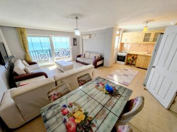 Akbük Sultan Homes’ta Deniz Manzaralı Havuzlu Eşyalı 2+1 Çatı Dubleksi