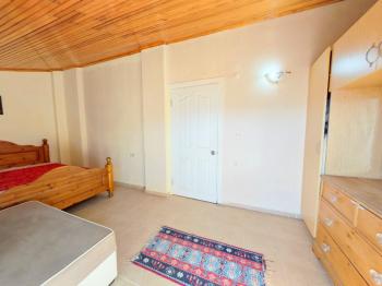 Akbük Sultan Homes’ta Deniz Manzaralı Havuzlu Eşyalı 2+1 Çatı Dubleksi