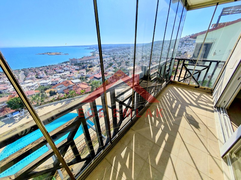 Akbük Sultan Homes’ta Deniz Manzaralı Havuzlu Eşyalı 2+1 Çatı Dubleksi