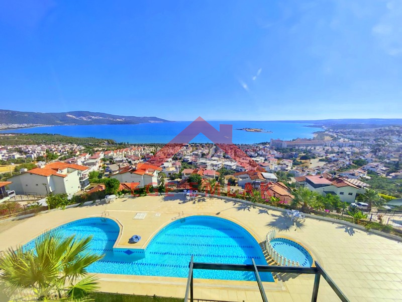 Akbük Sultan Homes’ta Deniz Manzaralı Havuzlu Eşyalı 2+1 Çatı Dubleksi