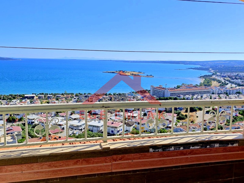 Akbük Sultan Homes’ta Deniz Manzaralı Havuzlu Eşyalı 2+1 Çatı Dubleksi