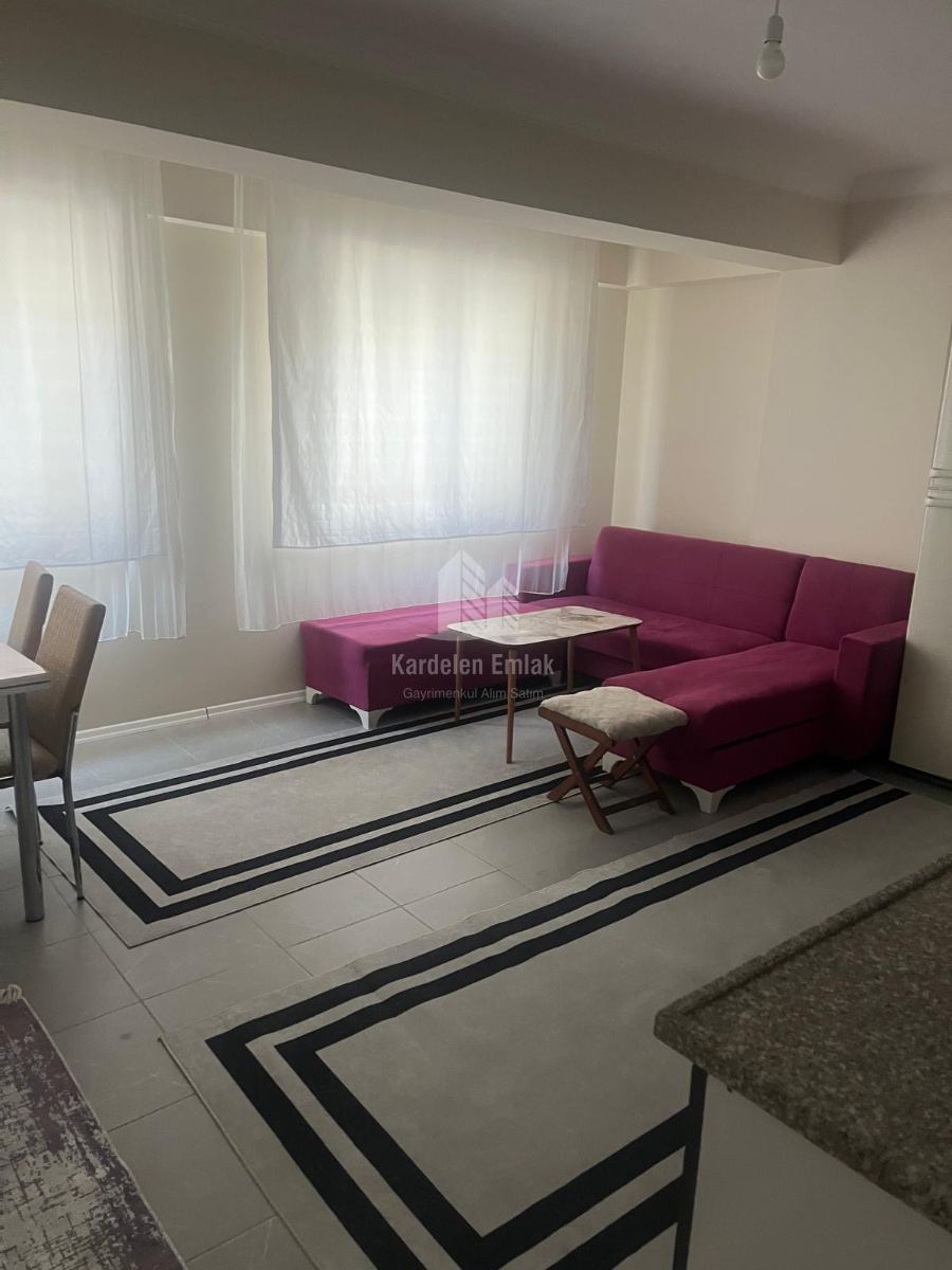 ÜNİVERSİTE BÖLGESİNDE KİRALIK EŞYALI 1+1 DAİRE