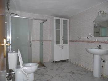 MUHİTTİN MAHALLESİNDE SALİH OMURTAK CADDESİNE YAKIN 3+1 KİRALIK DAİRE 