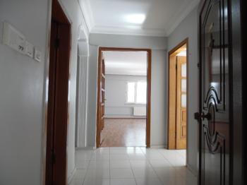 MUHİTTİN MAHALLESİNDE SALİH OMURTAK CADDESİNE YAKIN 3+1 KİRALIK DAİRE 