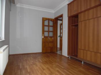 MUHİTTİN MAHALLESİNDE SALİH OMURTAK CADDESİNE YAKIN 3+1 KİRALIK DAİRE 
