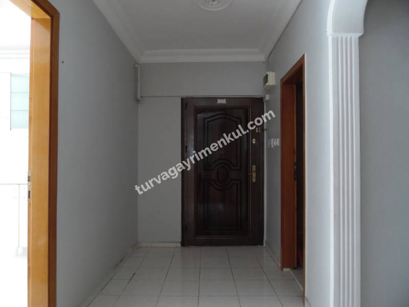 MUHİTTİN MAHALLESİNDE SALİH OMURTAK CADDESİNE YAKIN 3+1 KİRALIK DAİRE 