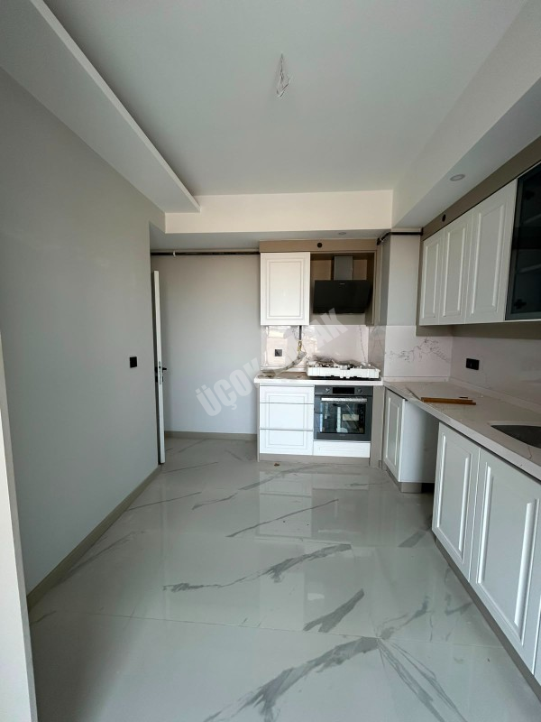 AFYON ÜÇOK EMLAKTAN ALİ İHSAN PAŞA MAH 3+1 110M² SIFIR LÜX SATILIK DAİRE 