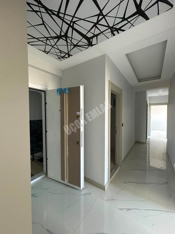 AFYON ÜÇOK EMLAKTAN ALİ İHSAN PAŞA MAH 3+1 110M² SIFIR LÜX SATILIK DAİRE 
