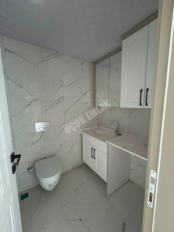 AFYON ÜÇOK EMLAKTAN ALİ İHSAN PAŞA MAH 3+1 110M² SIFIR LÜX SATILIK DAİRE 