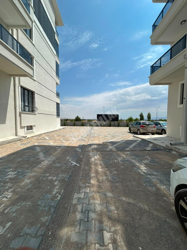 AFYON ÜÇOK EMLAKTAN ALİ İHSAN PAŞA MAH 3+1 110M² SIFIR LÜX SATILIK DAİRE 